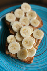 Toast, natural peanut butter and banana