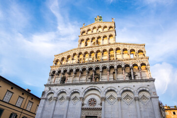 Obraz premium San Michele in Foro - a Roman Catholic basilica in Lucca, Tuscany, Italy