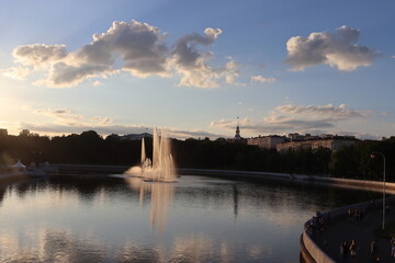 fountain complex view from park quayside