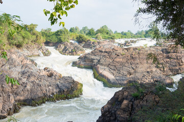 Fototapeta na wymiar Li Phi Falls (Tat Somphamit) on Mekong River. a famous Landscape in the Mekong River, 4000 islands, Champasak Province, Laos.