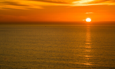Fototapeta na wymiar Sunset at the Pacific ocean, San Diego, California