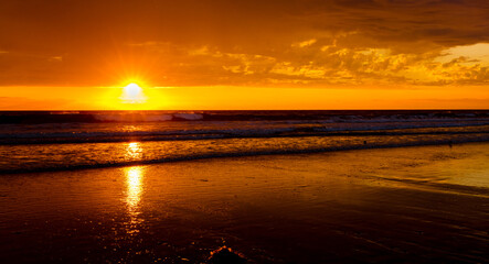 Fototapeta na wymiar Sunset at the Torrey Pine beach, San Diego, California
