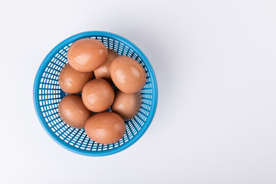 many egg in plastic basket