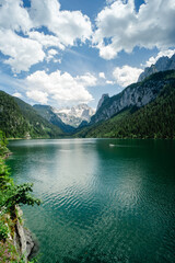 Fototapeta premium Österreiche Bergsee Gosausee Dachstein
