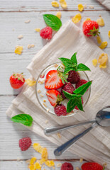 Granola yogurt fruits