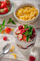 Granola yogurt fruits