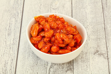 Baked kidney with tomato and pepper