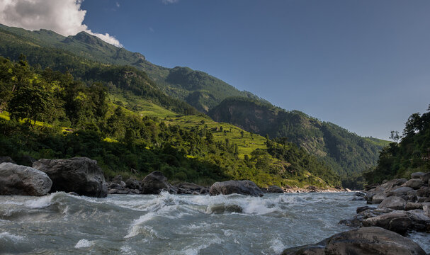 Budhi Gandaki river, a tributary of Gandaki/Narayani river as seen along  Manaslu Circuit trek route from Arughat Bazar to Jagat villages, Gorkha district, Nepal Himalaya, Nepal.