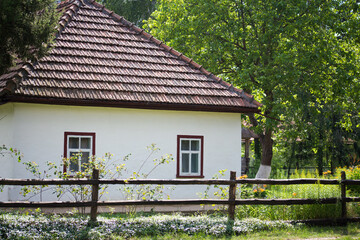 Fototapeta na wymiar Old ethnic huts and houses of Ukrainians in Pereyaslav