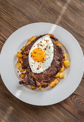 Beefsteak with fried egg