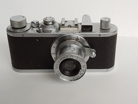 Leica photo film camera
Vintage camera
Leitz Elmar
Germany
