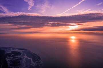 Luftaufnahme, Schiffsverkehr am Meer, Ozean, Wellen, Strand, Sand, Nordsee, Nordseeküste auf Amrum, Sylt, Föhr