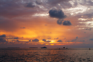 Naklejka premium sunset over the sea