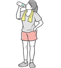 タオルを肩に掛け水分補給する若い女性