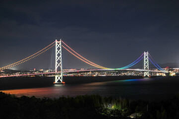 Fototapeta na wymiar 明石海峡大橋　Beautiful illuminated bridge in Japan