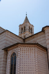 Fototapeta na wymiar basilica of santa chiara di assisi and its architecture