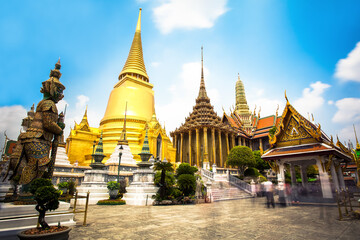 Obraz premium Świątynia Szmaragdowego Buddy, Złota Świątynia w Tajlandii