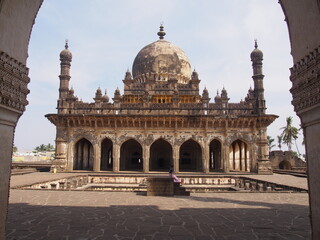 Fototapeta premium Beautiful building, Ibrahim Rauz, Bijapur, Karnataka, South India, India