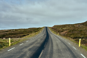 ISL - SUR LES ROUTES D'ISLANDE