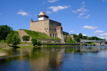 Fototapeta na wymiar Narva River and Hermann Castle, Narva, Estonia