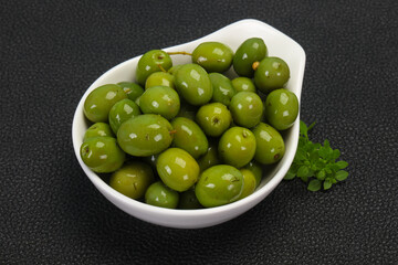 Green Campo Real olives in the bowl