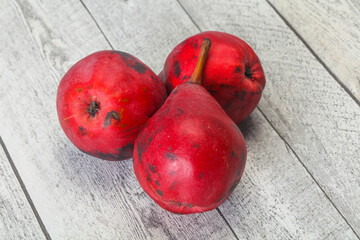 Ripe sweet red pear heap