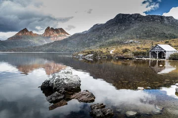 Papier Peint photo Mont Cradle Cradle Mountain is a mountain in the Central Highlands region of the Australian state of Tasmania