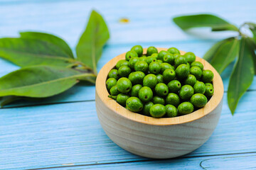 Litsea cubeba Pers. seeds are used to produce essential oils.