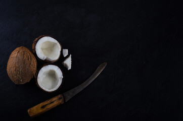 How to open a coconut 