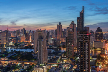 Fototapeta na wymiar Nice scene from the Condominium rooftop location next to Chao Phraya River Bangkok/Thailand