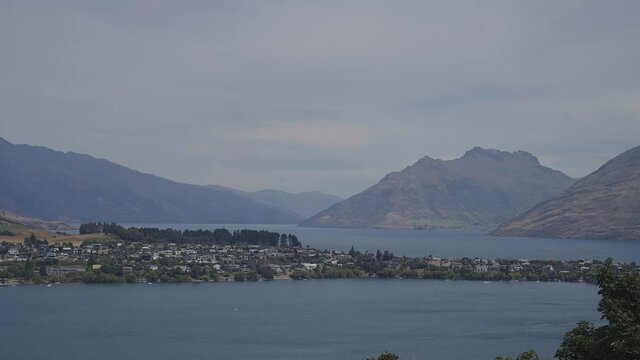 timelapse of lake wakatipu and the penisula residence house.mov