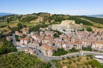 Fototapeta na wymiar Aerial view of the medieval town of rocca d'orcia on the hills of tuscany