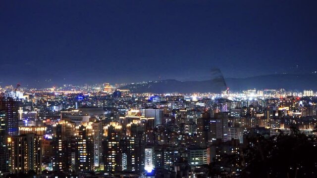 Shifting photography of the beautiful Taipei skyline at Xiangshan, Taipei, Taiwan
