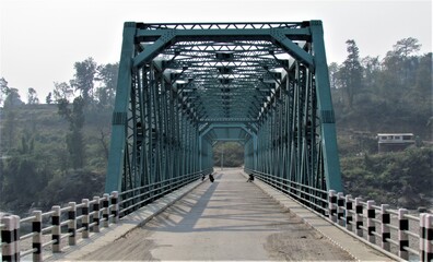 A perfect symmetrical photo of a bridge.