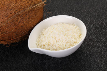 Coconut shredded chip with nut