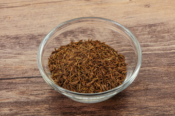 Dry zeera seeds in the bowl