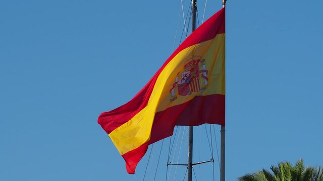 Bandera Espa&ntilde;ola en la ciudad de Alicante