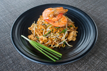 Pad thai, noodles, lunch, restaurant, copy space, vegetable, lime, ingredient, lemon, stir, top view, shrimp, garlic, Thai food, leaf, meal, noodle, seafood, chicken, tofu, egg, sauce, siam, thai food