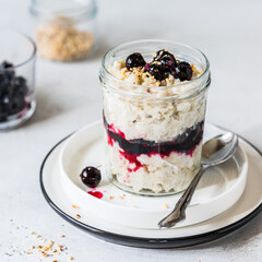 Oat Porridge in a Jar with Blackcurrant