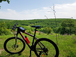 Naklejka premium bicycle in the field
