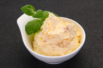 Curd with dry apricot