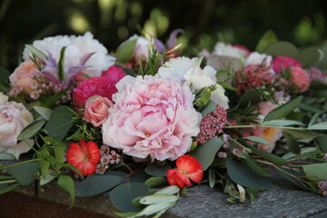 Romantic perfect wedding flower crown 