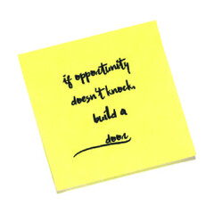 yellow post it whit quote