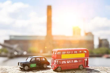 Foto op Plexiglas Figurines of London public transports © moodboard