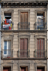 Alte Häuserfassade in Toulon, Südfrankreich