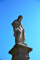 statue of the virgin mary