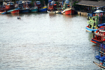 Fototapeta na wymiar shipyard,fisheryship and fishery dock along pattani river