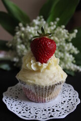 cupcakes with strawberry 