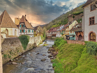 Fototapeta na wymiar Alsace. Colorful traditional houses in Colmar,France 