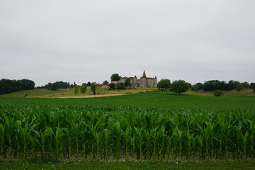 Vue du ch&acirc;teau de Chillac